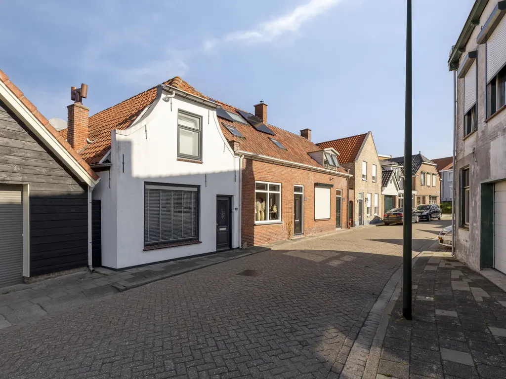 Wilhelminastraat 37, STAVENISSE