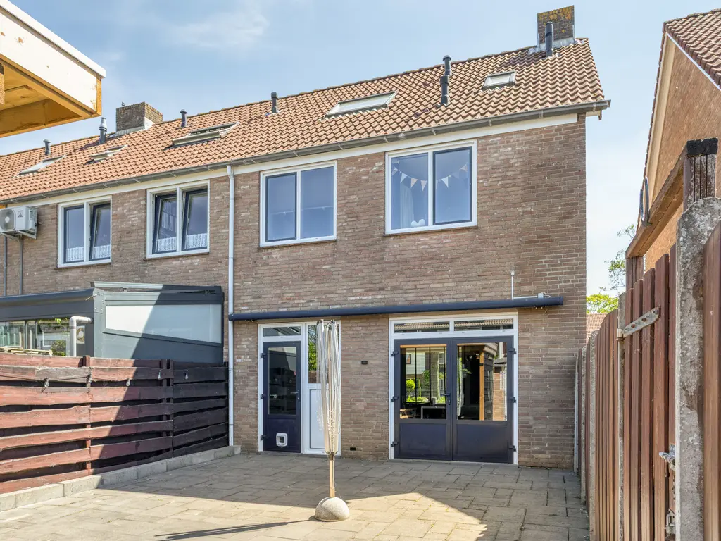 Touwslagersdreef 36, THOLEN