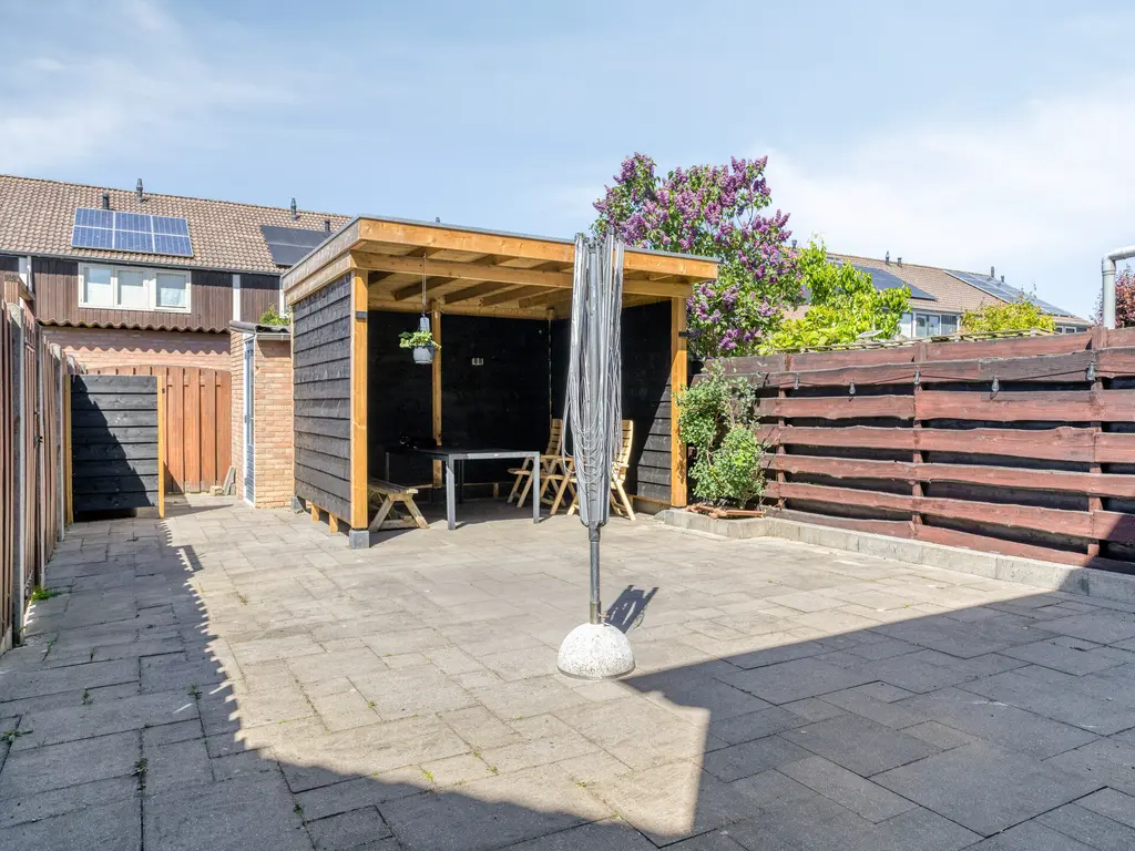 Touwslagersdreef 36, THOLEN