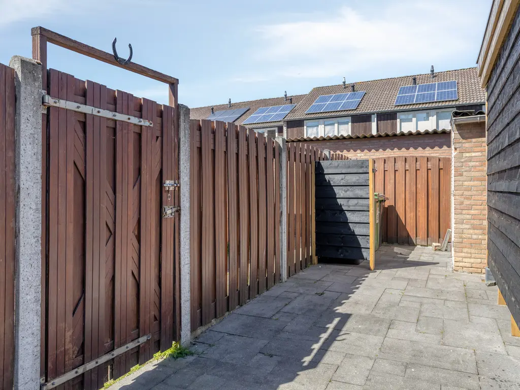 Touwslagersdreef 36, THOLEN