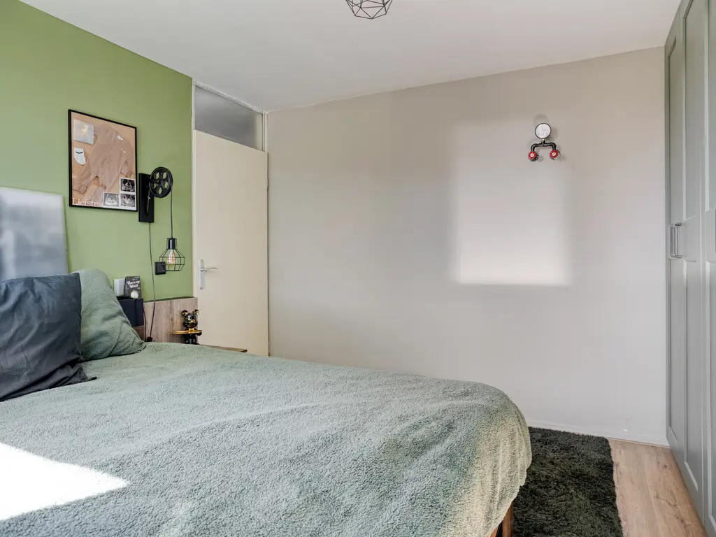 Touwslagersdreef 36, THOLEN