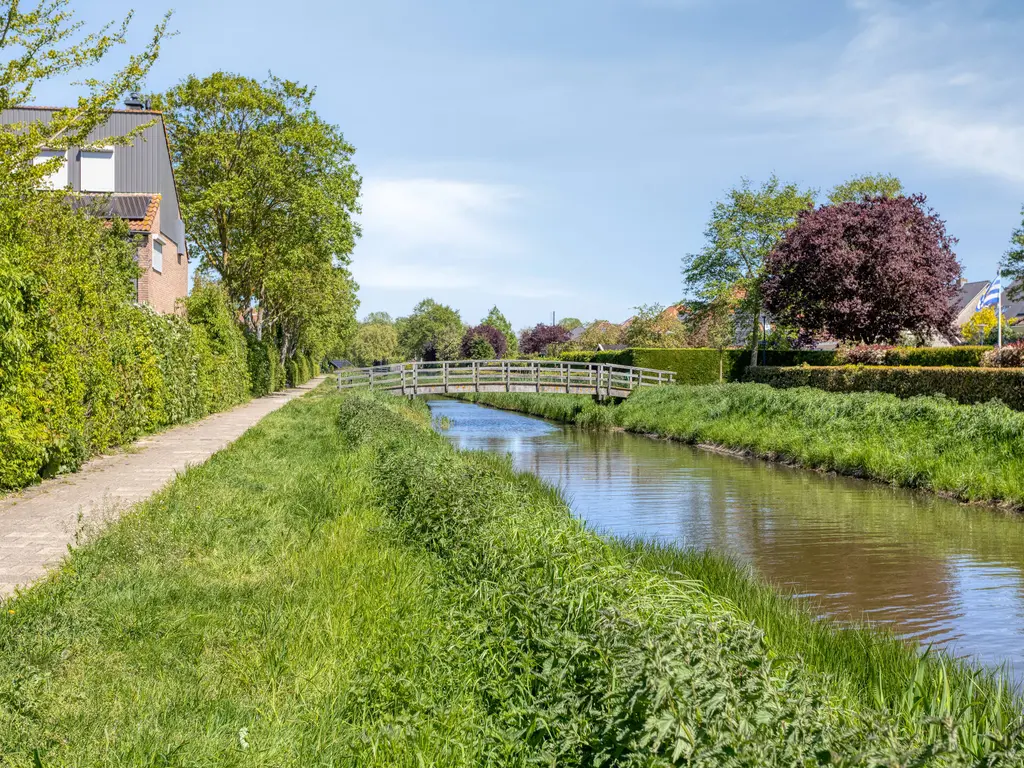 Touwslagersdreef 36, THOLEN