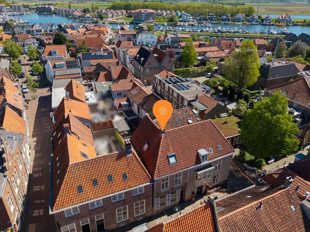 Hoogstraat 5, THOLEN