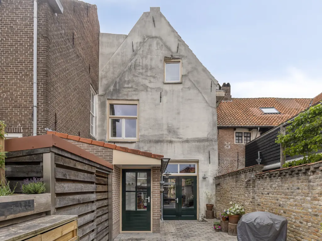 Hoogstraat 5, THOLEN