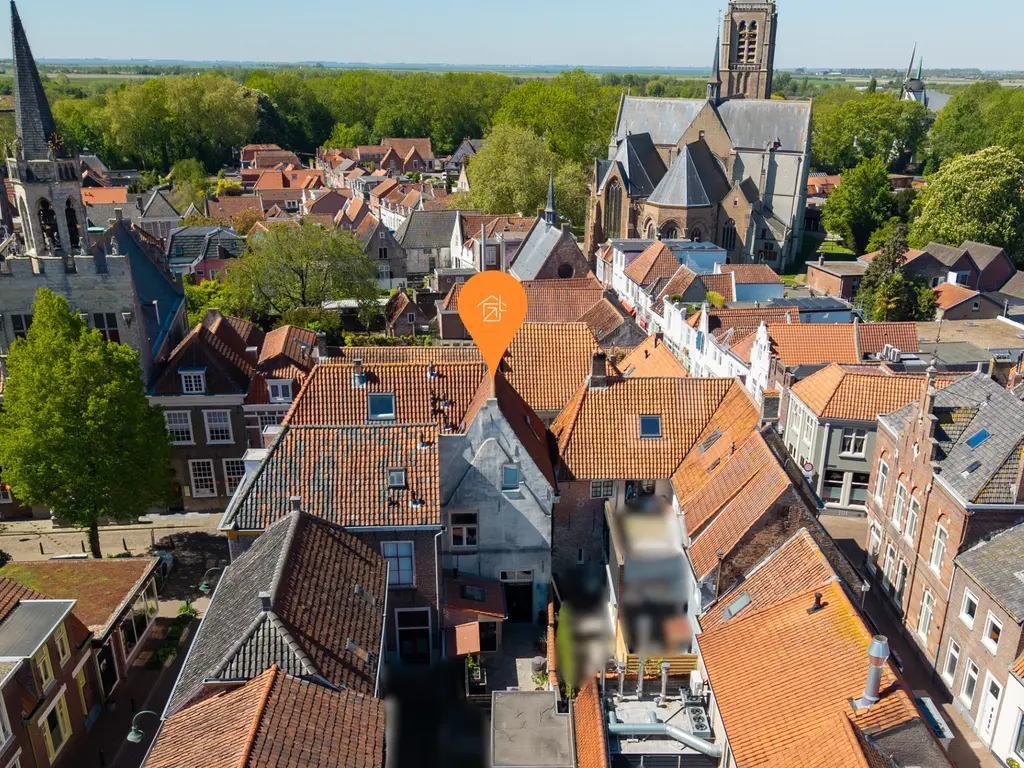 Hoogstraat 5, THOLEN