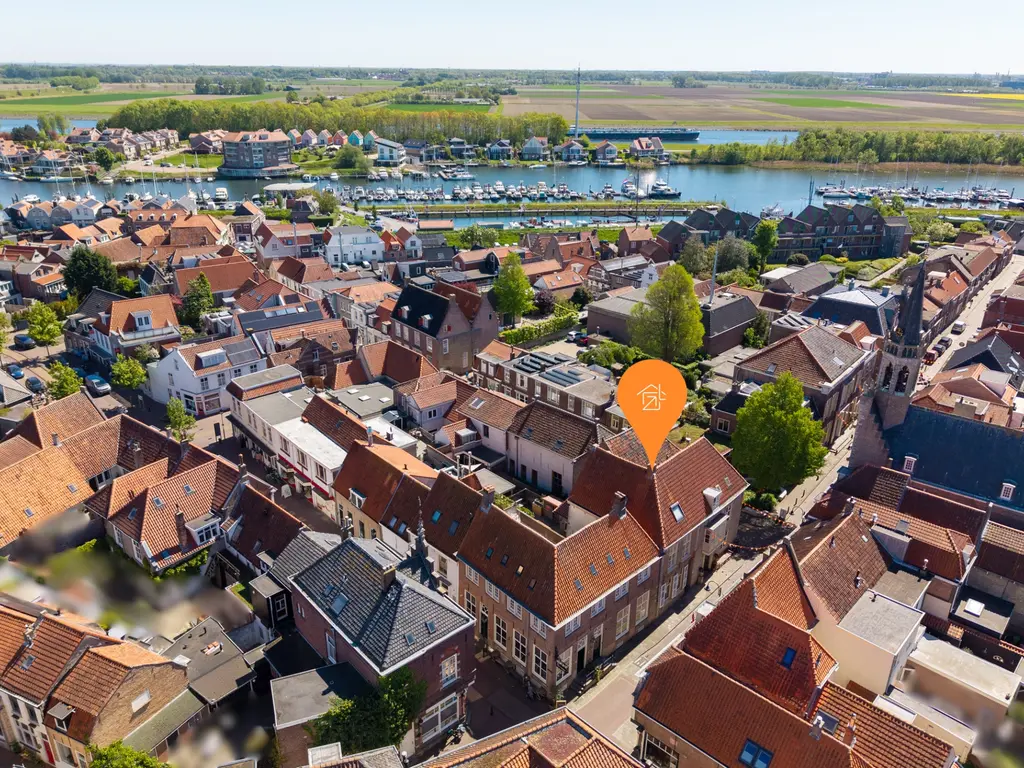 Hoogstraat 5, THOLEN