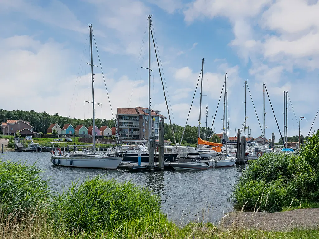 Hoogstraat 5, THOLEN