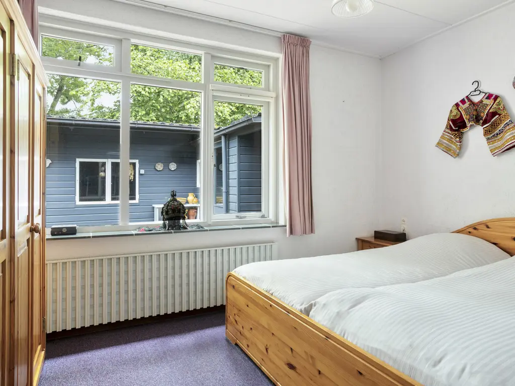 Schuttershof 4, THOLEN