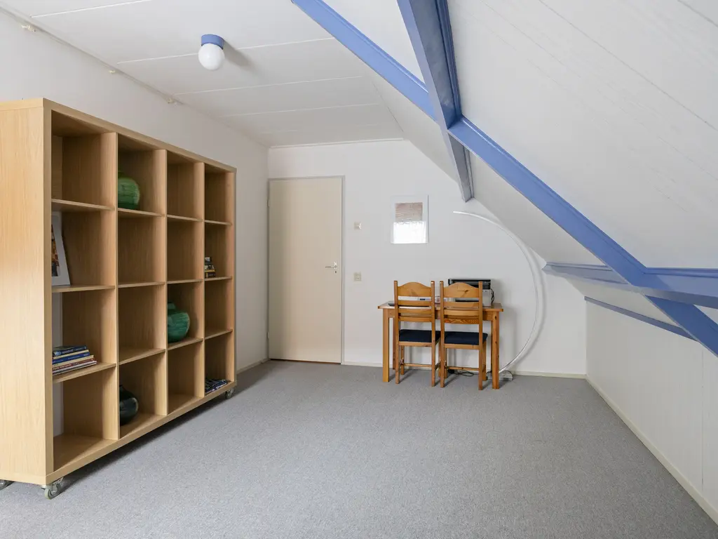 Schuttershof 4, THOLEN