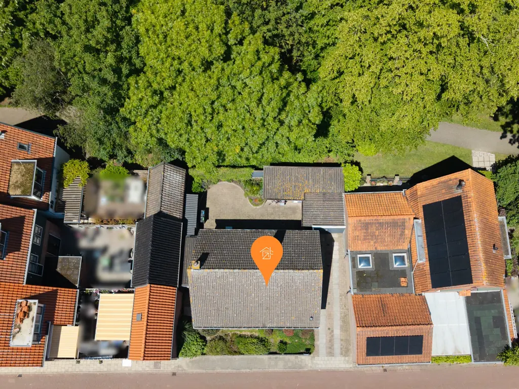 Schuttershof 4, THOLEN