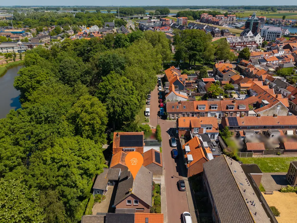 Schuttershof 4, THOLEN