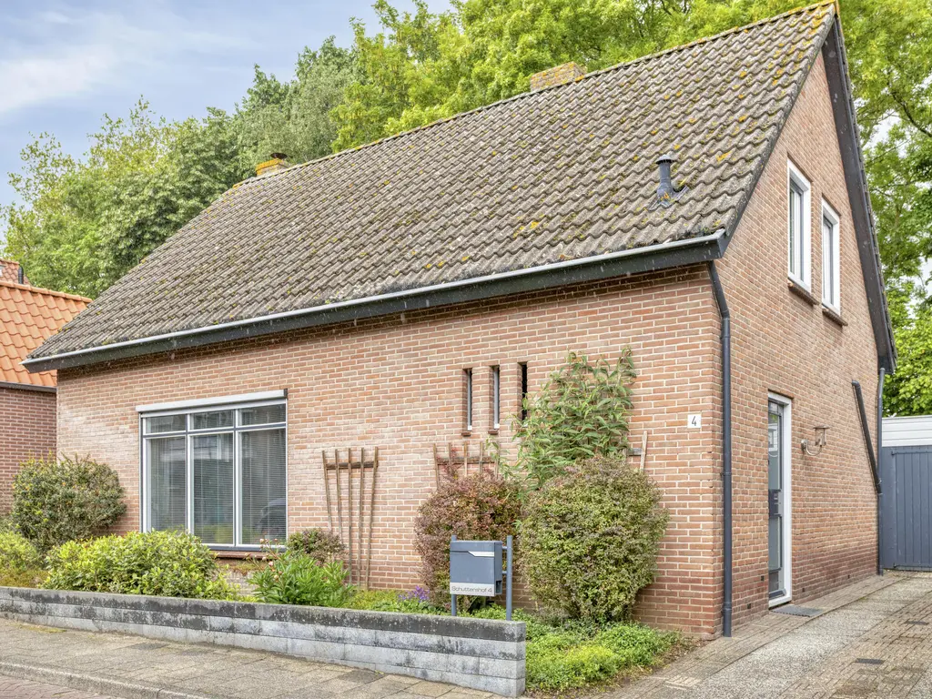 Schuttershof 4, THOLEN