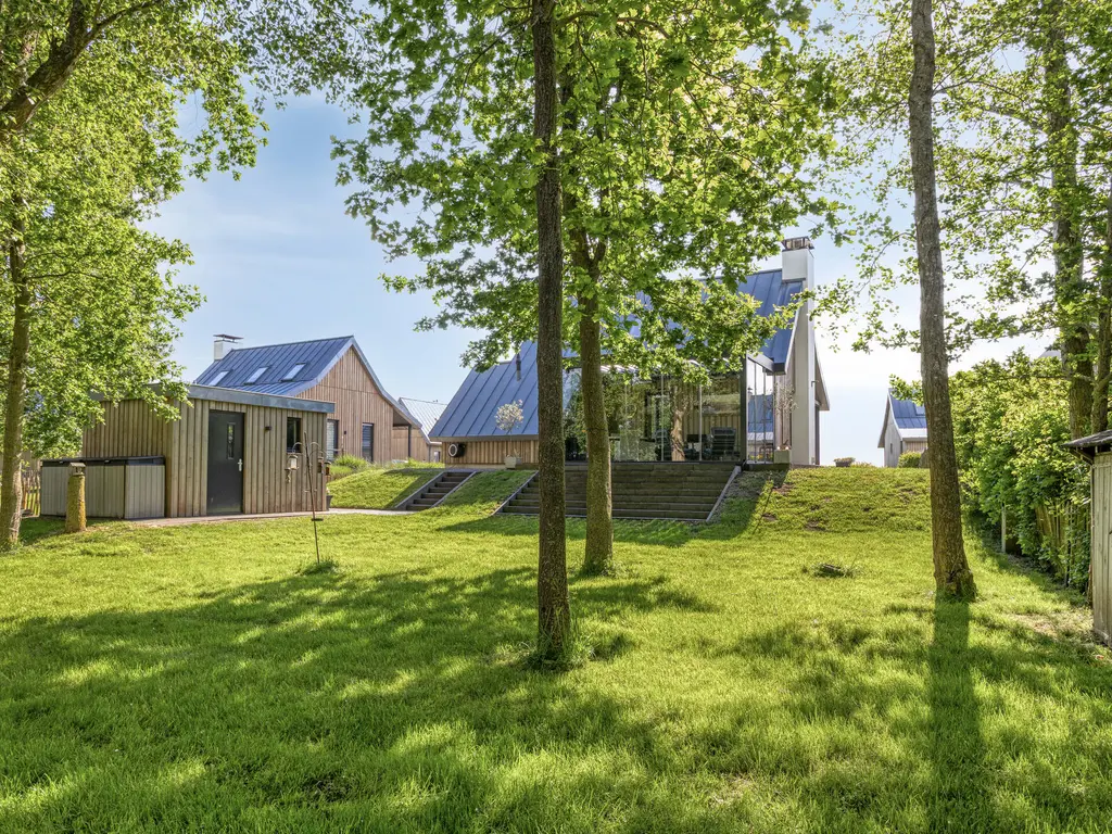 Oesterdam 155, THOLEN