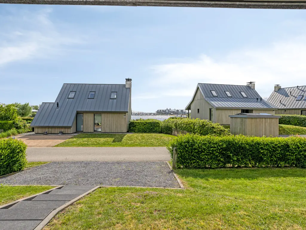 Oesterdam 155, THOLEN
