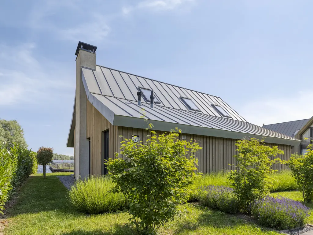 Oesterdam 215, THOLEN