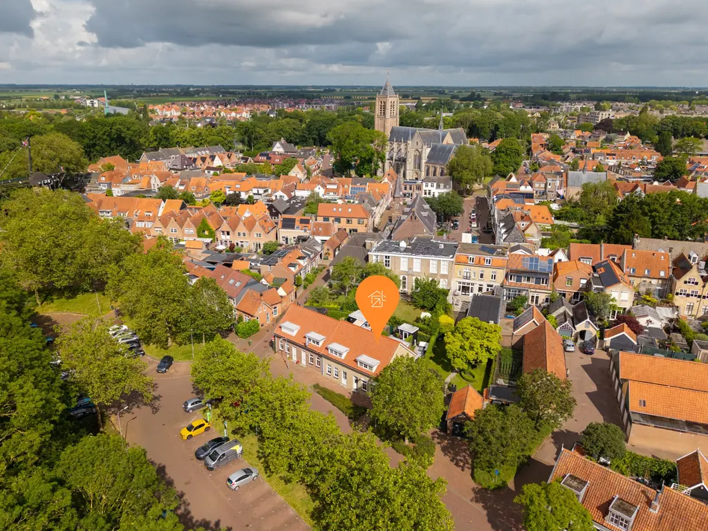 Bosstraat 24, THOLEN