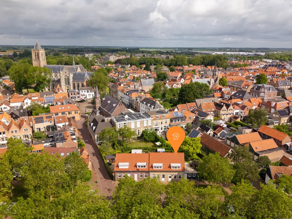 Bosstraat 24, THOLEN