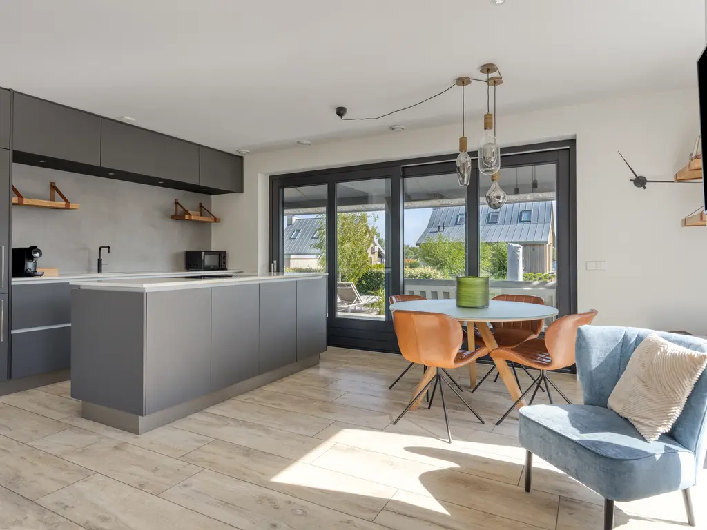 Oesterdam 229, THOLEN