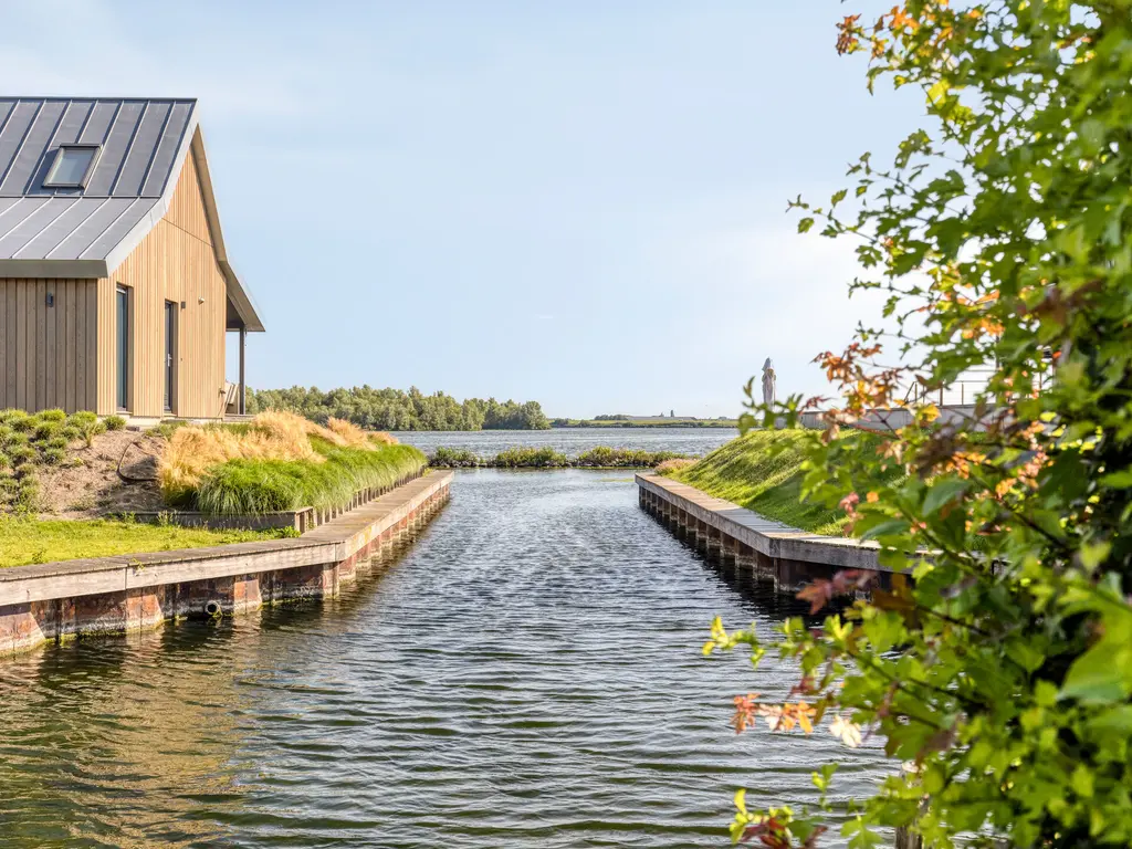 Oesterdam 229, THOLEN