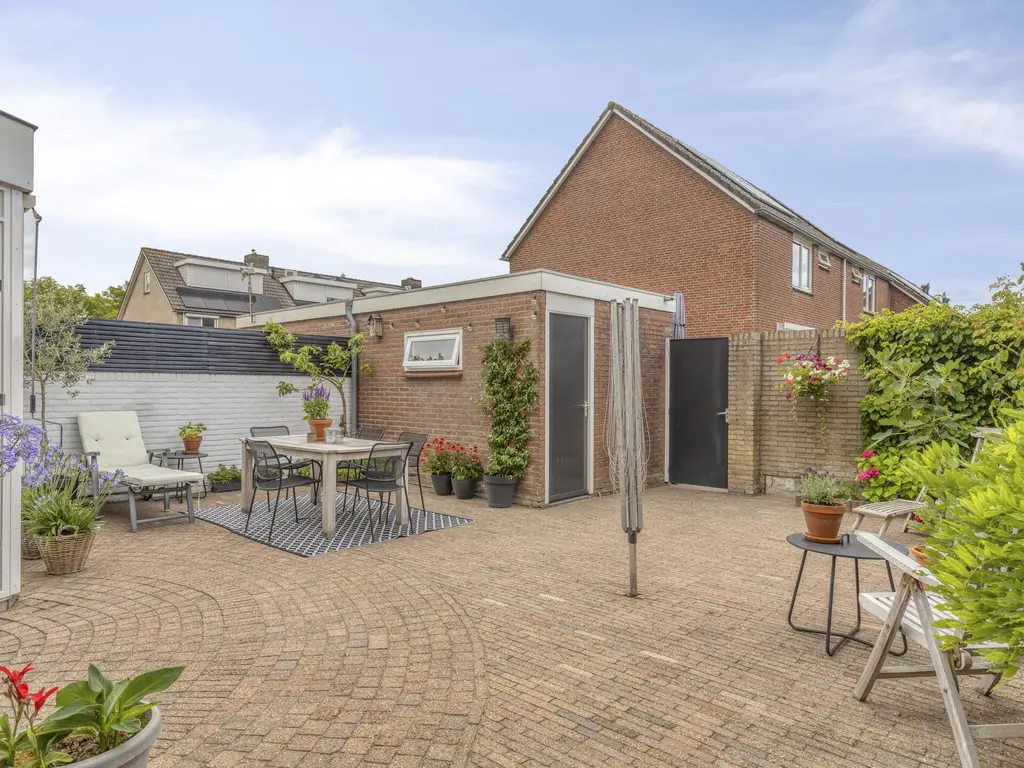 Mossellaan 50, THOLEN