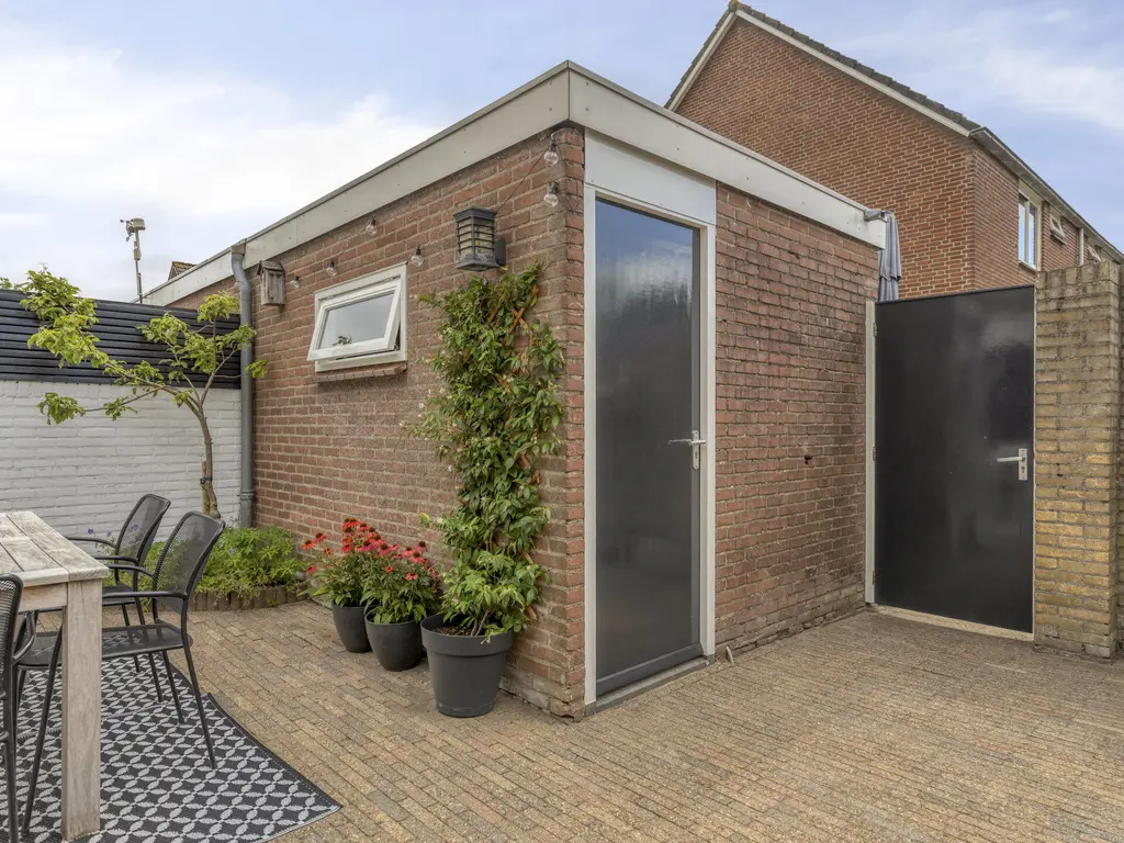 Mossellaan 50, THOLEN