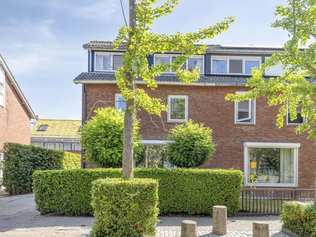 Koningin Wilhelminastraat 18, THOLEN