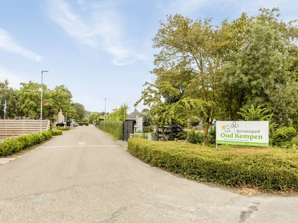 Buurtweg 147, STAVENISSE