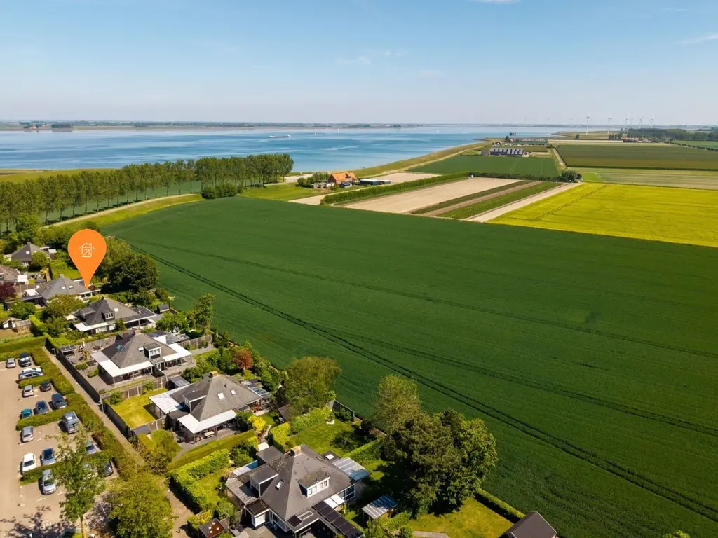 Buurtweg 147, STAVENISSE