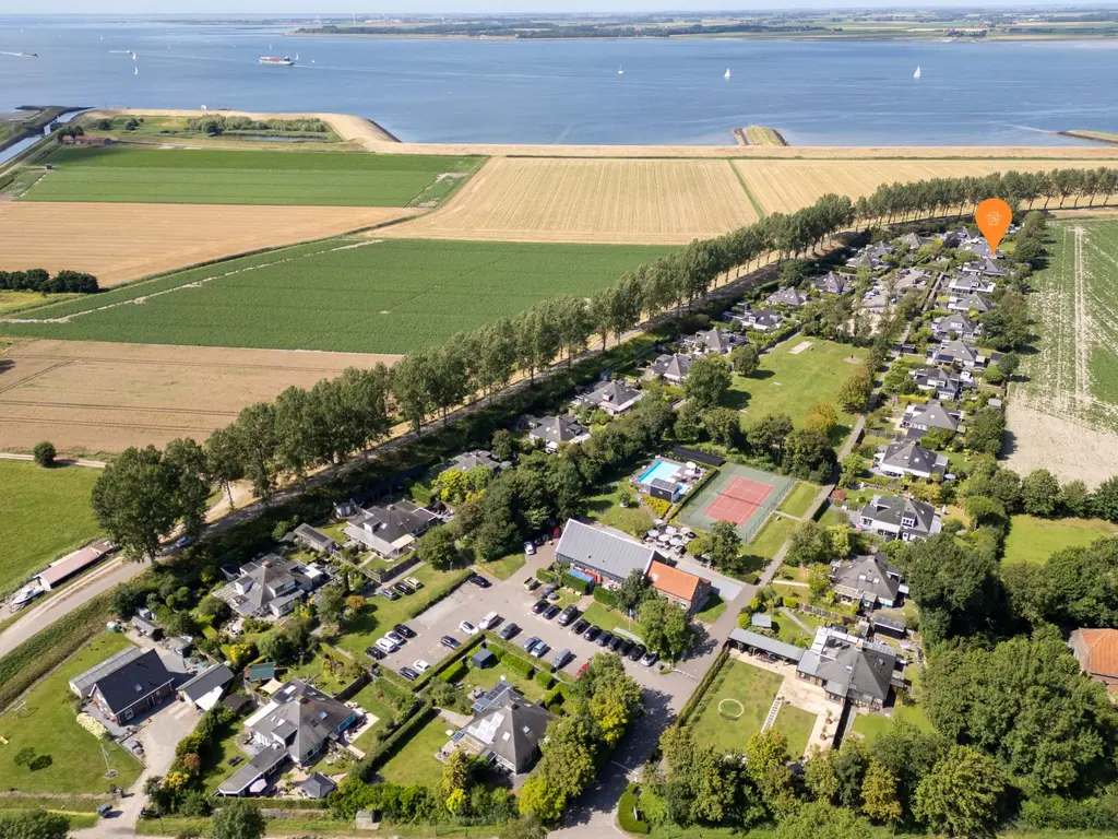 Buurtweg 147, STAVENISSE