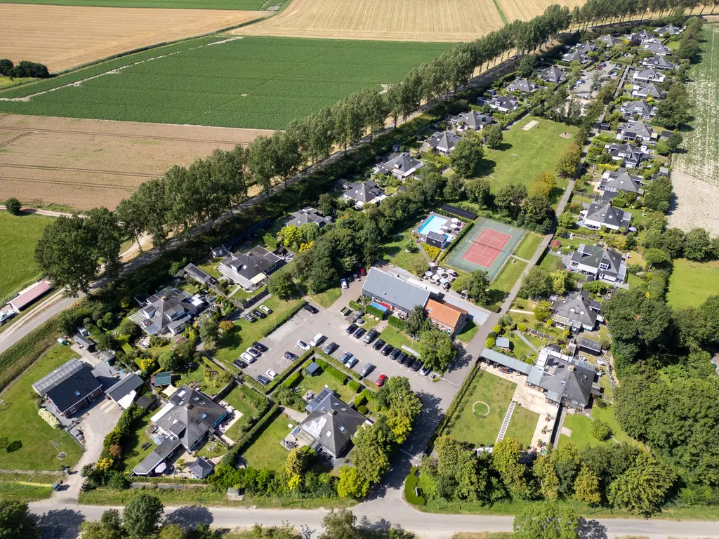 Buurtweg 11, STAVENISSE