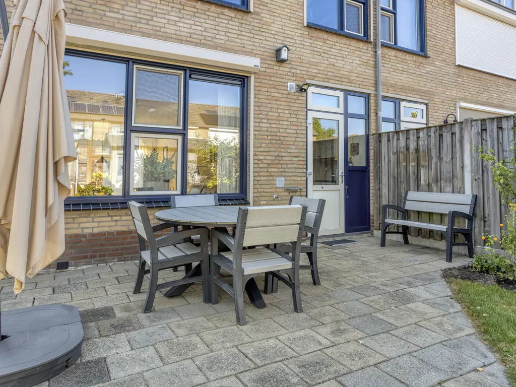 Hoogaarsstraat 48, THOLEN
