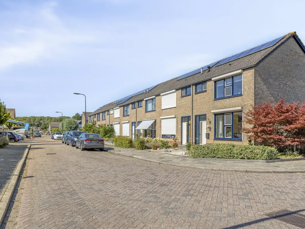 Hoogaarsstraat 48, THOLEN