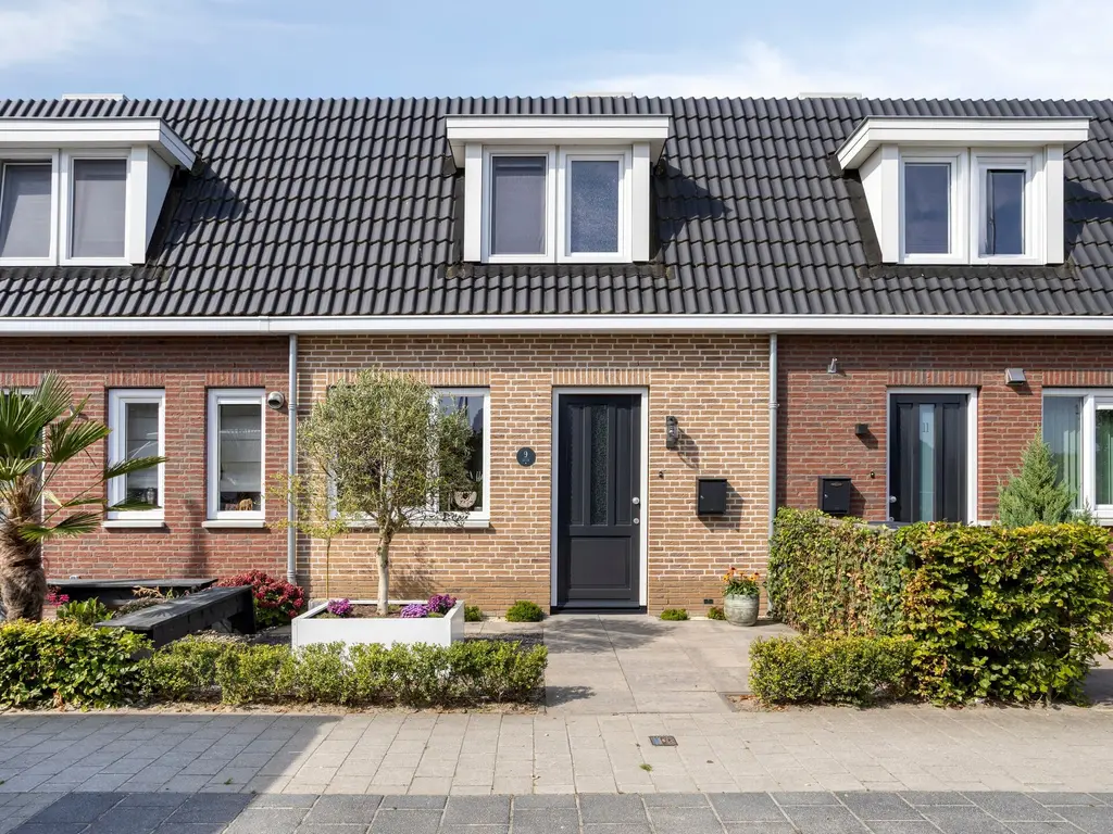 Bezaan 9, SINT-ANNALAND
