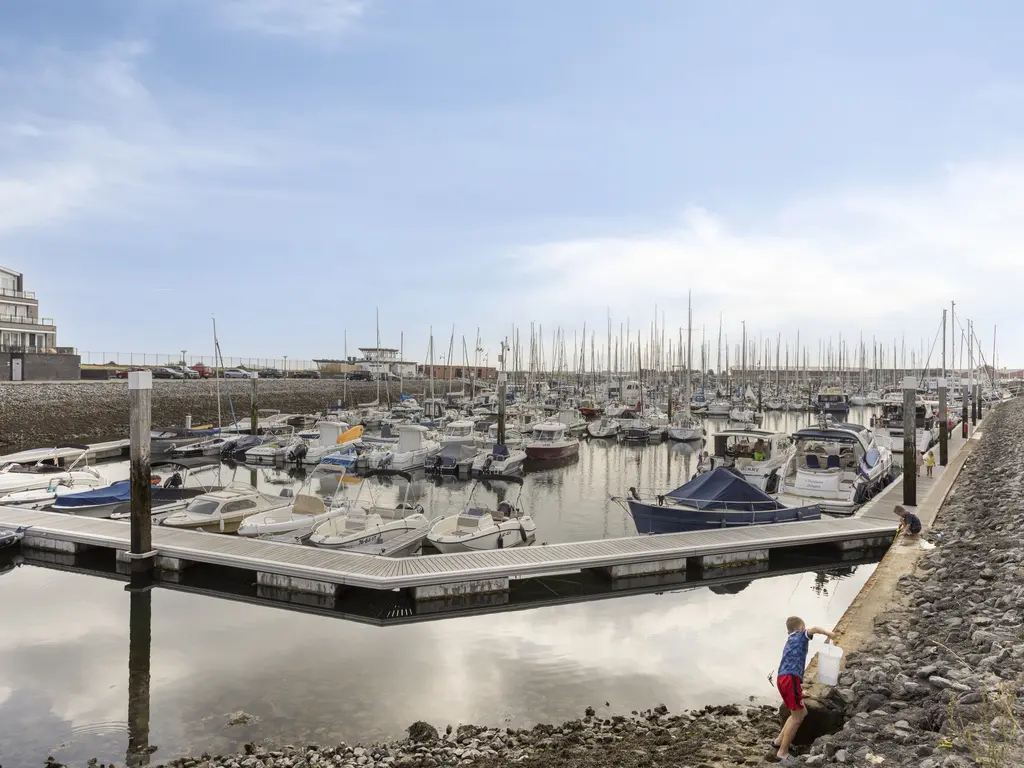 Bezaan 9, SINT-ANNALAND