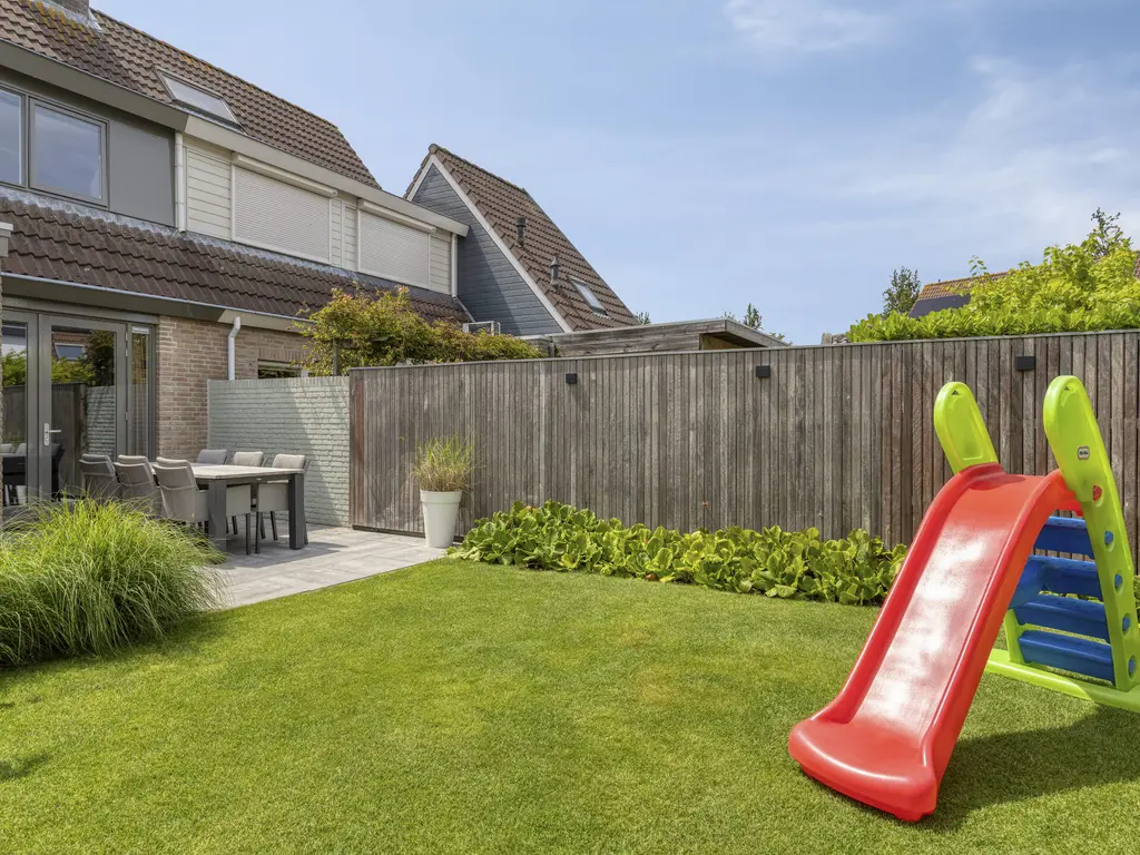 Oranjerie 11, THOLEN