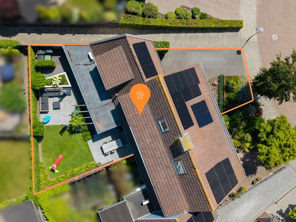 Oranjerie 11, THOLEN
