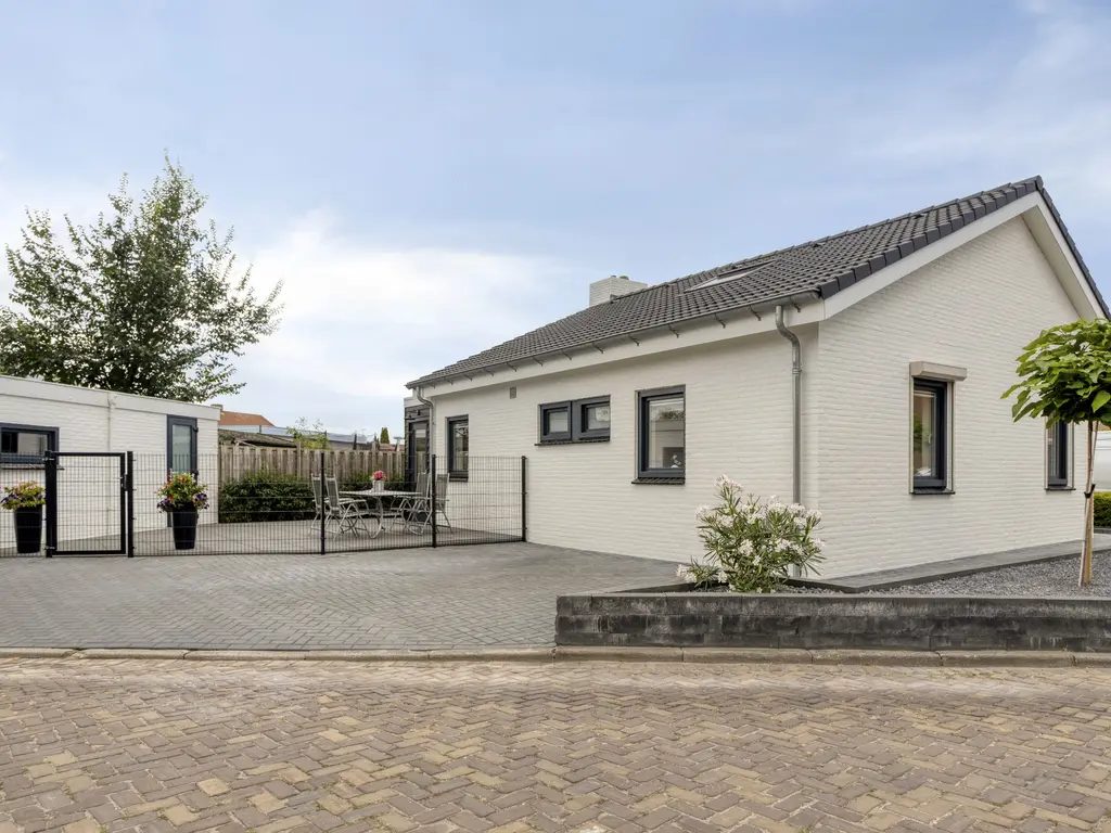 Kerkeblokstraat 1, SINT-ANNALAND