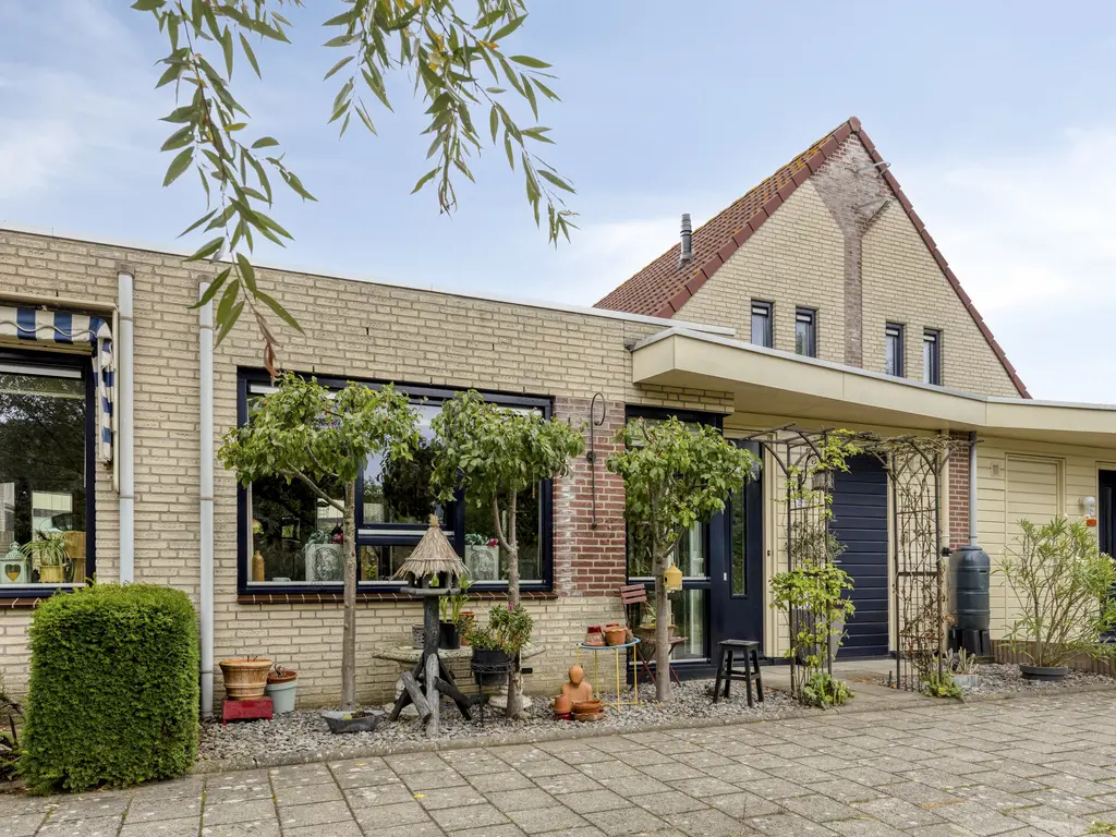 Hoogaarsstraat 2g, THOLEN