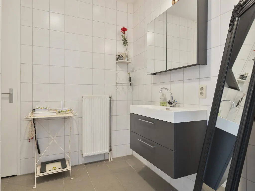 Hoogaarsstraat 2g, THOLEN