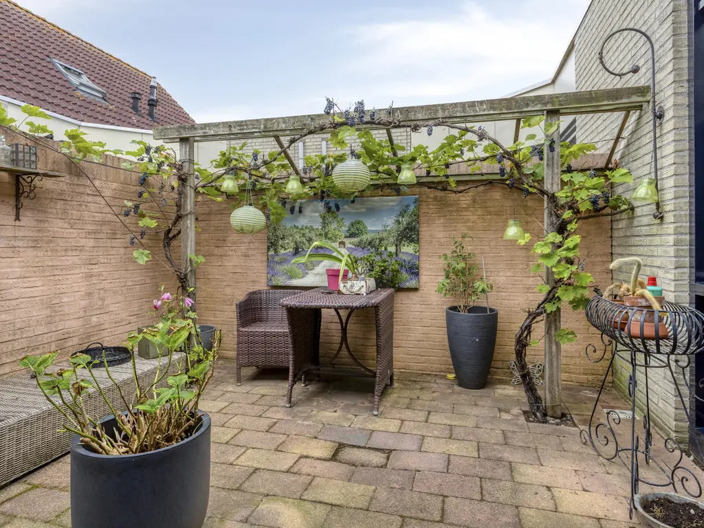 Hoogaarsstraat 2g, THOLEN