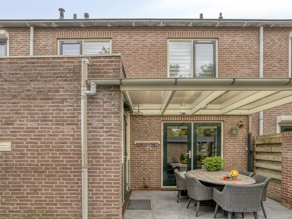 Kuipersdreef 28, THOLEN