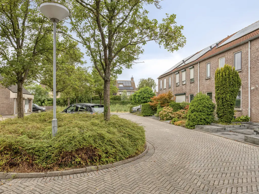 Kuipersdreef 28, THOLEN