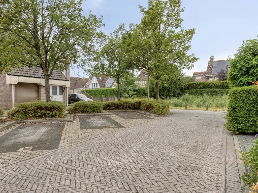 Kuipersdreef 28, THOLEN