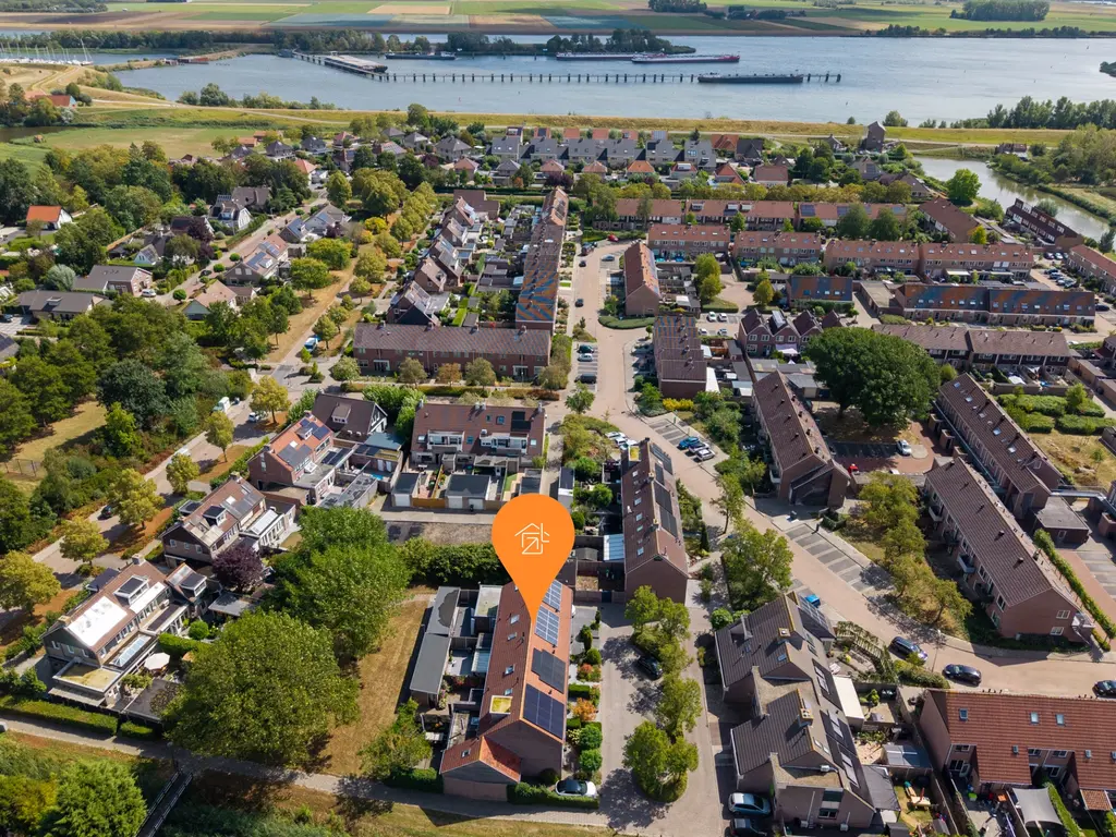 Kuipersdreef 28, THOLEN