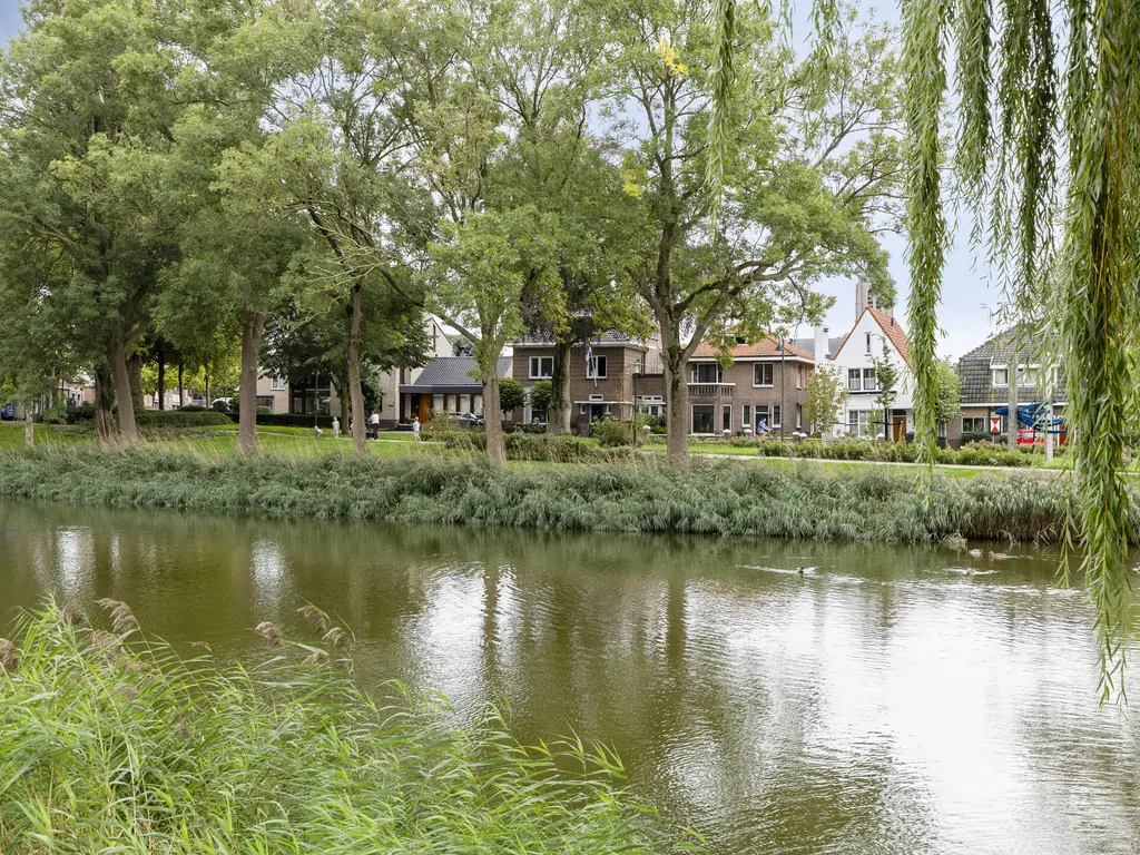 Bolwerk 9, THOLEN