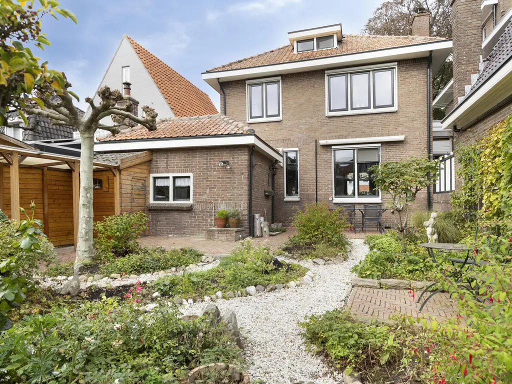 Bolwerk 9, THOLEN