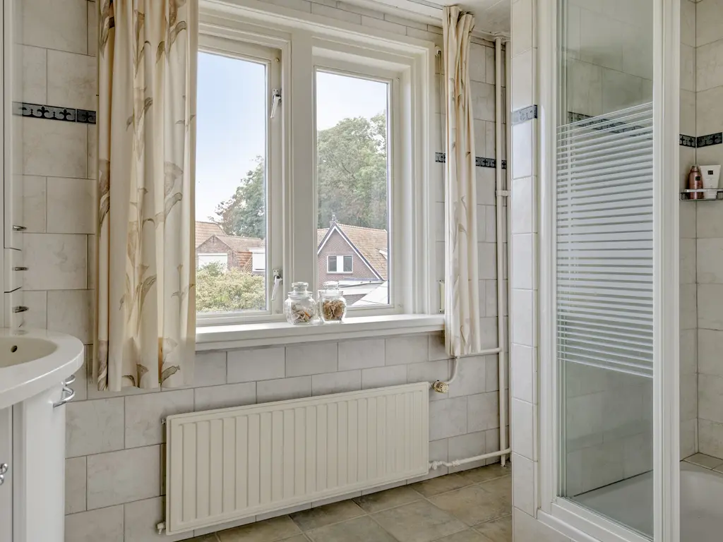 Bolwerk 9, THOLEN