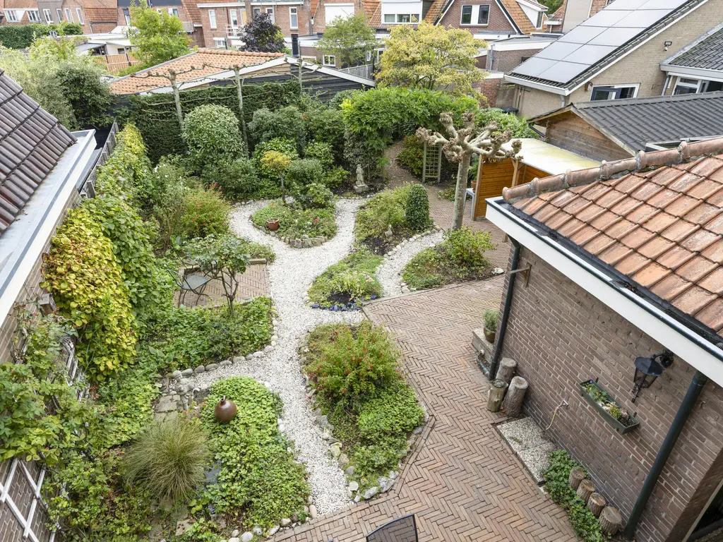 Bolwerk 9, THOLEN