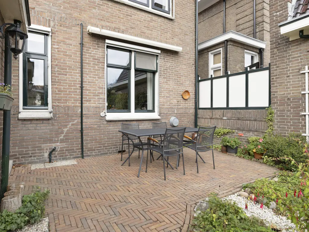 Bolwerk 9, THOLEN