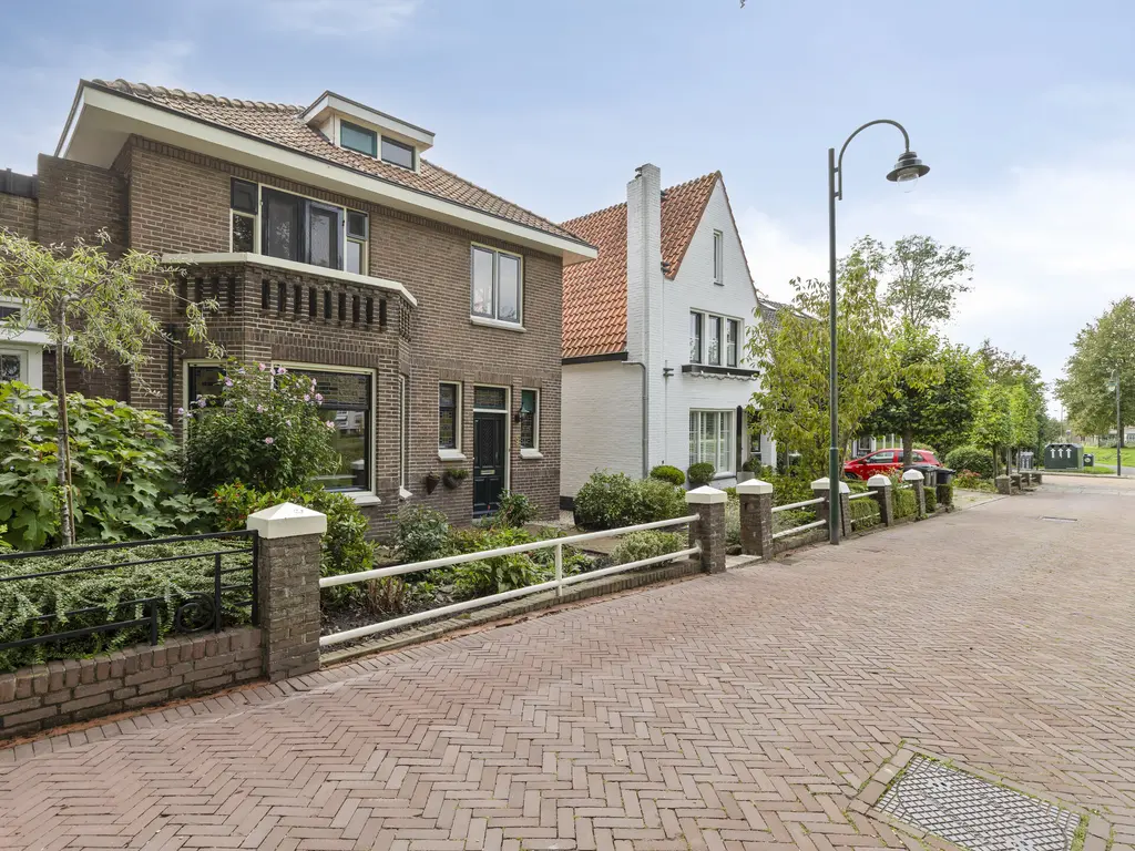 Bolwerk 9, THOLEN